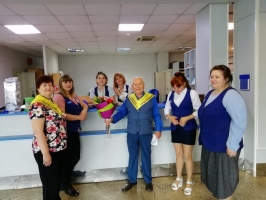Серебряные добровольцы Приморья поздравили сотрудников Главпочтамта  с профессиональным праздником 0