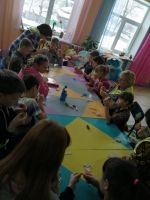 Серебряные волонтеры посетили детей из Черниговской школы- интерната. 1