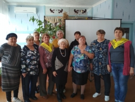Cеребряные волонтеры Спасского района помогли библиотеке села Прохоры. 0