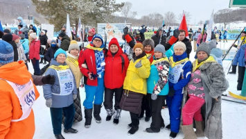 Волонтеры приняли участие в Лыжне России 9