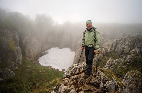 Марш к здоровью. Как 60-летний альпинист из Петербурга втягивает в спорт своих старших товарищей.