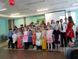 Серебряные добровольцы Приморья на празднике 8 марта у детей из СРЦН "Парус надежды" 5